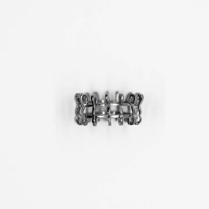 Shackle