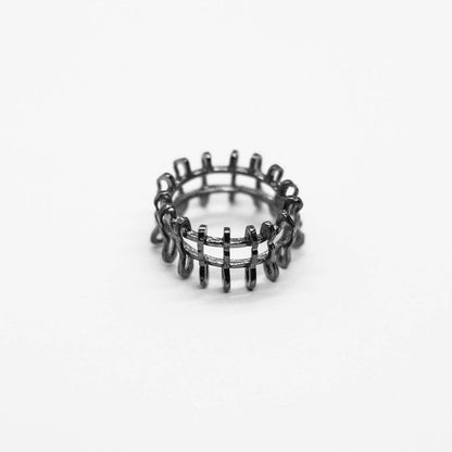 Shackle