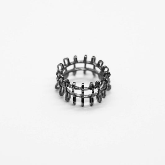 Shackle