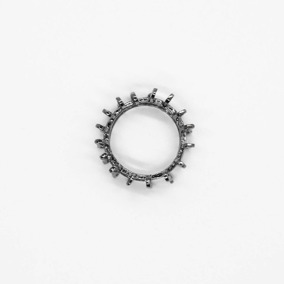 Shackle